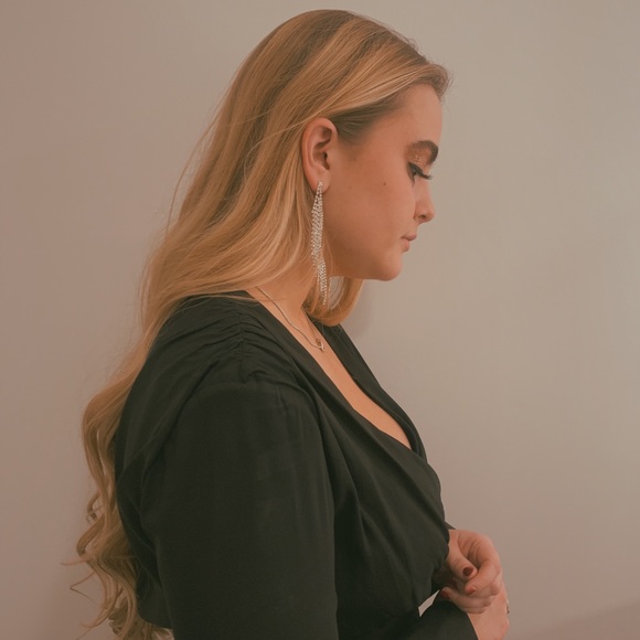 Meet your Posher, Gabby - Picture 3 of 10